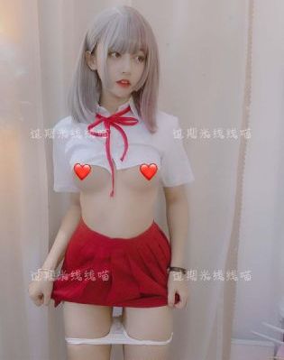 给主人当椅子跪着_超清超清免费观看