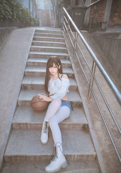 欧美色图一区二区_蓝光免费观看