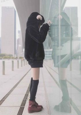 艳妇臀荡乳欲伦交换在线看_HD免费高清观看