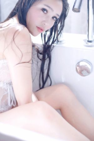 久久人做人爽一区二区三区小说_蓝光天堂在线