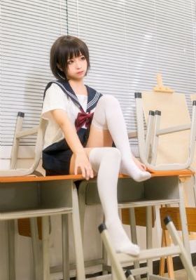 白丝袜和白内裤污_免费完整版高清