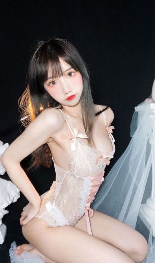 伊人久久综合一区二区_加长未删减版在线观看