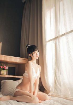 小伸进视频免费_DVD动漫免费观看